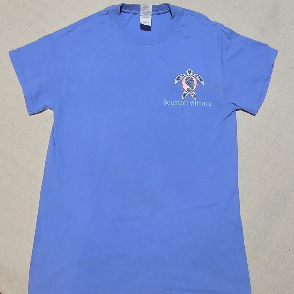 Southern Attitude Women's Small Blue Sea Turtle Short Sleeve T-shirt